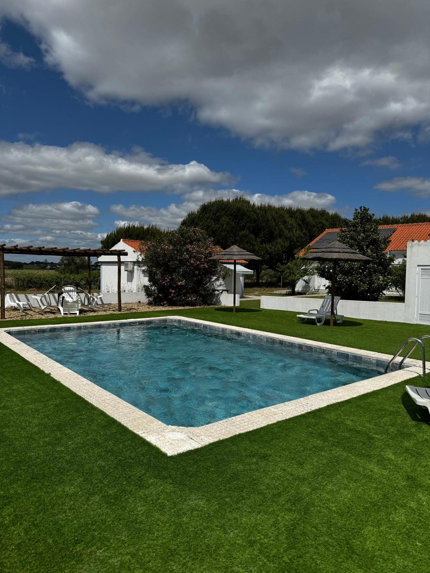 Na Quinta- Alojamento Rural Com Piscina De Agua Salgada Poceirao Luaran gambar